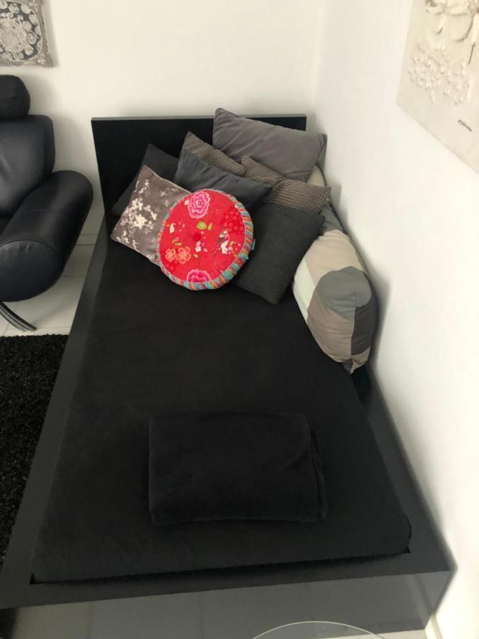 Bel Art Etage Mit Grossem Parkplatz Apartment Haan Ngoại thất bức ảnh