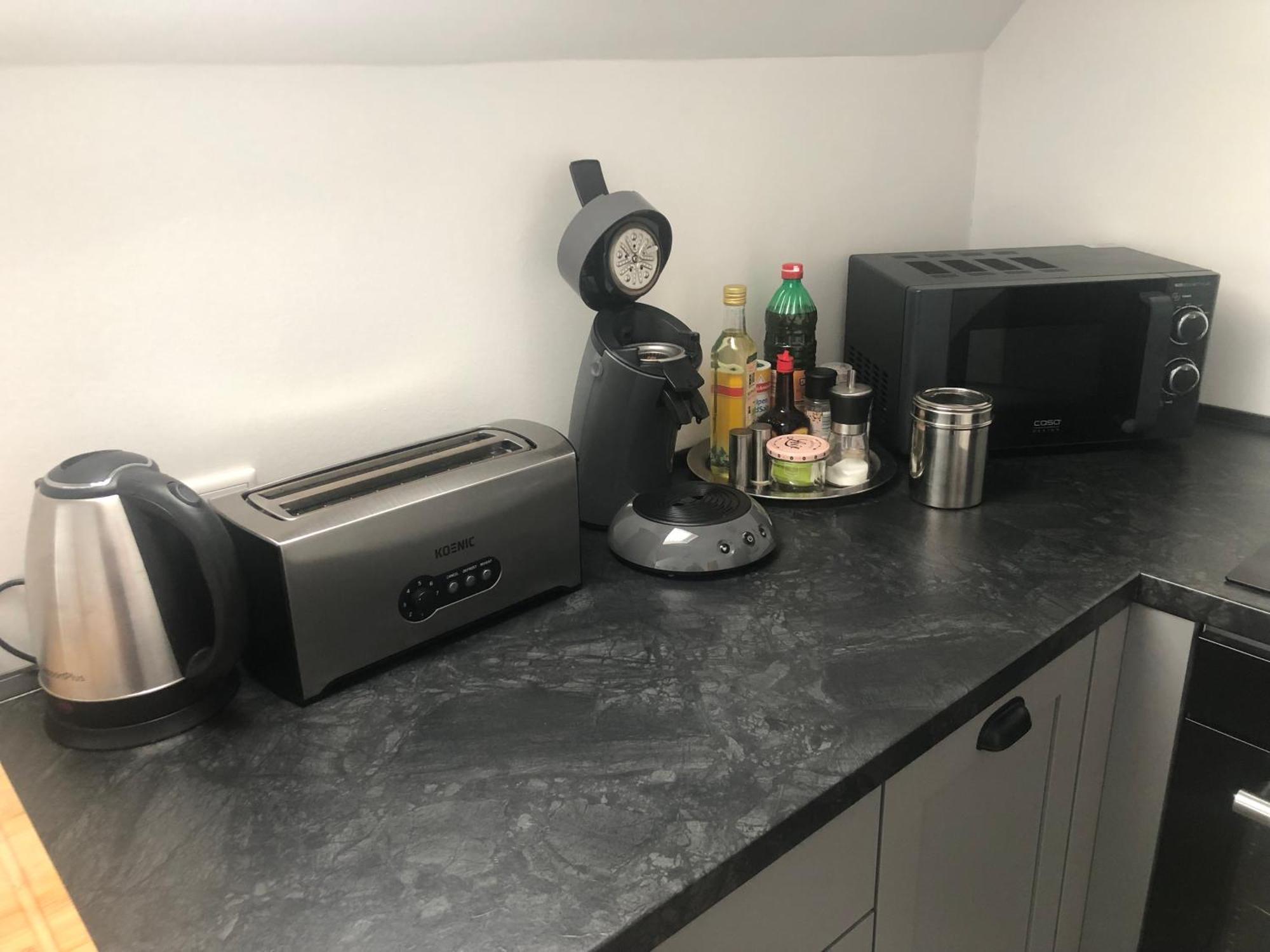 Bel Art Etage Mit Grossem Parkplatz Apartment Haan Ngoại thất bức ảnh